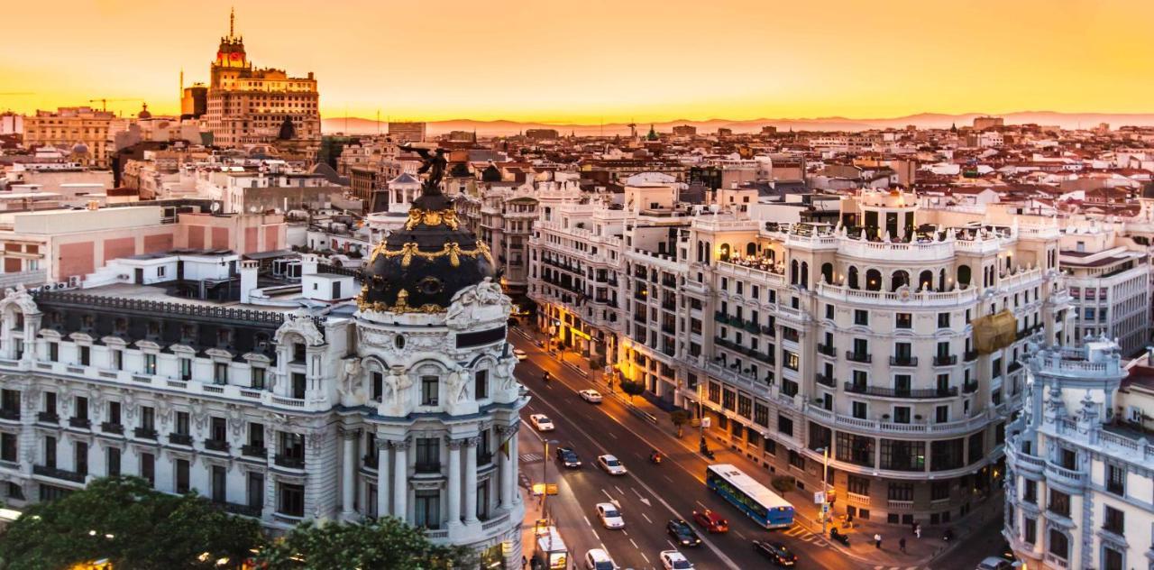 Puerta Del Sol Carretas Apartaments & Rooms Madrid Luaran gambar
