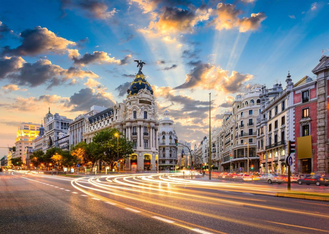 Puerta Del Sol Carretas Apartaments & Rooms Madrid Luaran gambar