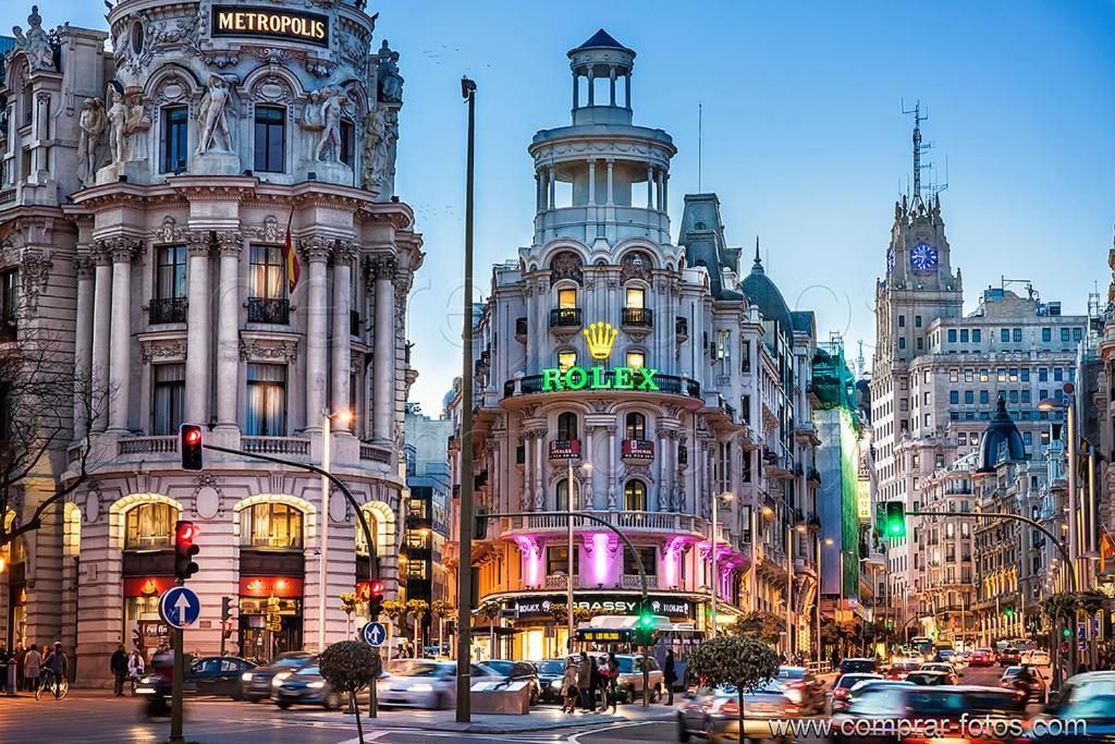 Puerta Del Sol Carretas Apartaments & Rooms Madrid Luaran gambar