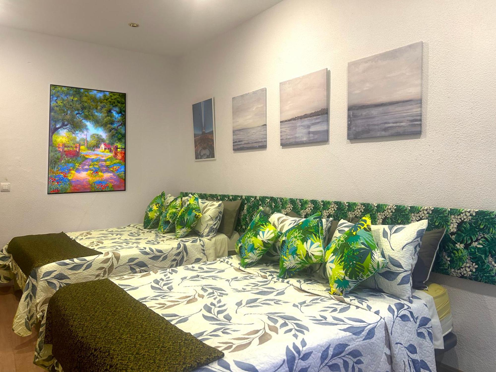 Puerta Del Sol Carretas Apartaments & Rooms Madrid Luaran gambar